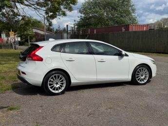 Volvo V40 2.0 D4 Inscription Auto Euro 6 (s/s) 5dr