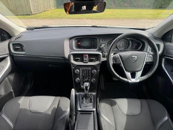 Volvo V40 2.0 D4 Inscription Auto Euro 6 (s/s) 5dr