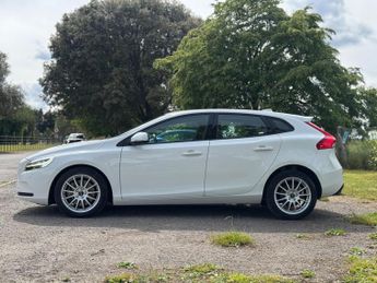 Volvo V40 2.0 D4 Inscription Auto Euro 6 (s/s) 5dr