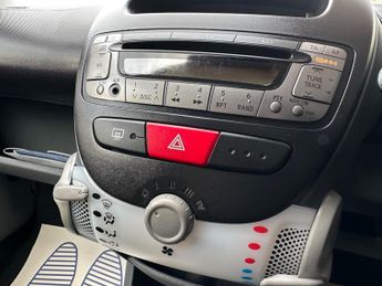 Peugeot 107 1.0 12V Urban 2 Tronic Euro 5 3dr