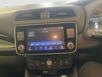Nissan Leaf 40kWh Tekna Hatchback 5dr Electric Auto (150 ps)