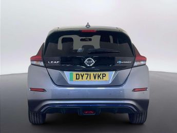 Nissan Leaf 40kWh Tekna Hatchback 5dr Electric Auto (150 ps)