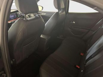 Vauxhall Mokka Electric 50kWh SRi Premium SUV 5dr Electric Auto (136 ps)