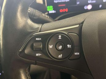 Vauxhall Mokka Electric 50kWh SRi Premium SUV 5dr Electric Auto (136 ps)