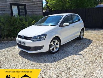 Volkswagen Polo 1.2 TSI AUTO APPLE CARPLAY