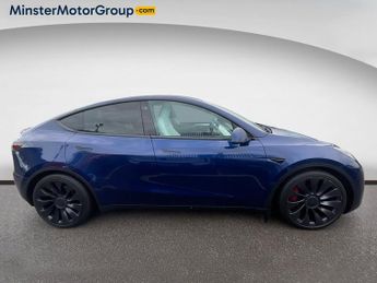 Tesla Model Y PERFORMANCE AWD