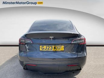 Tesla Model Y LONG RANGE AWD