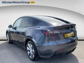 Tesla Model Y LONG RANGE AWD