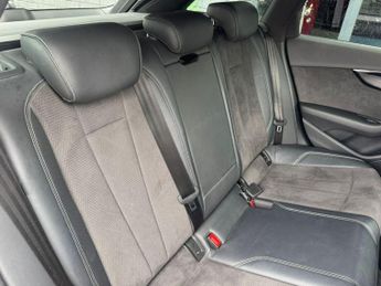 AUDI A4 AVANT 2.0 TFSI Black Edition Estate 5dr Petrol S Tronic Euro 6 (s/s) (