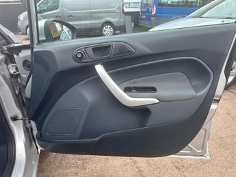Ford Fiesta 1.4 Zetec 5dr