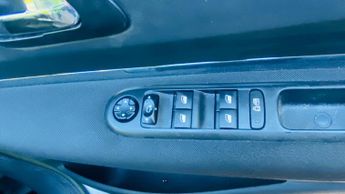 Peugeot 3008 1.6 HDi Exclusive EGC Euro 5 5dr