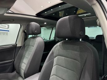 Volkswagen Tiguan 2.0 TDI BlueMotion Tech SEL DSG 4Motion Euro 6 (s/s) 5dr