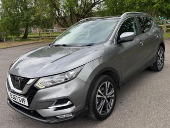 Nissan Qashqai 1.2 DIG-T N-Connecta XTRON Euro 6 (s/s) 5dr