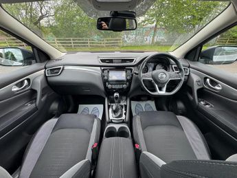 Nissan Qashqai 1.2 DIG-T N-Connecta XTRON Euro 6 (s/s) 5dr