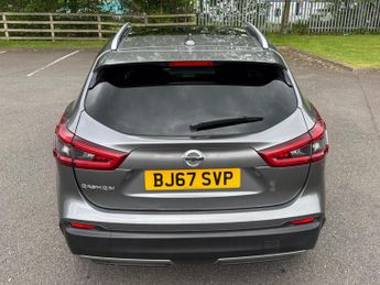 Nissan Qashqai 1.2 DIG-T N-Connecta XTRON Euro 6 (s/s) 5dr
