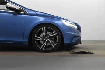 Volvo V40 1.5 T2 R-Design Pro Auto Euro 6 (s/s) 5dr