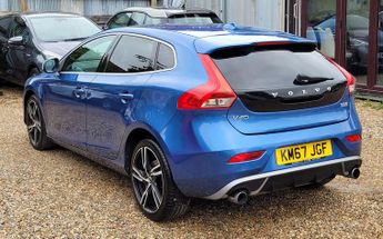 Volvo V40 1.5 T2 R-Design Pro Auto Euro 6 (s/s) 5dr