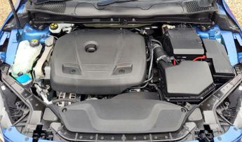 Volvo V40 1.5 T2 R-Design Pro Auto Euro 6 (s/s) 5dr