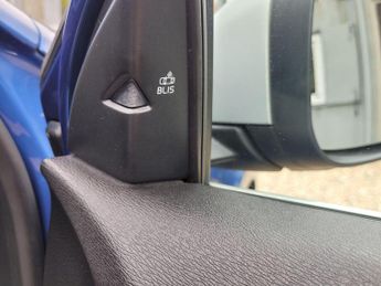 Volvo V40 1.5 T2 R-Design Pro Auto Euro 6 (s/s) 5dr