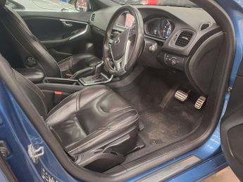 Volvo V40 1.5 T2 R-Design Pro Auto Euro 6 (s/s) 5dr