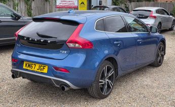 Volvo V40 1.5 T2 R-Design Pro Auto Euro 6 (s/s) 5dr