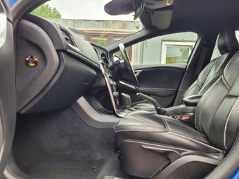 Volvo V40 1.5 T2 R-Design Pro Auto Euro 6 (s/s) 5dr