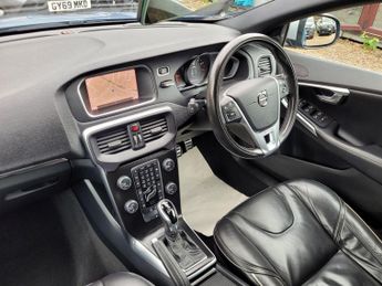 Volvo V40 1.5 T2 R-Design Pro Auto Euro 6 (s/s) 5dr