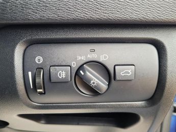 Volvo V40 1.5 T2 R-Design Pro Auto Euro 6 (s/s) 5dr