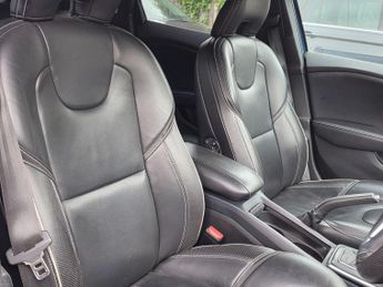 Volvo V40 1.5 T2 R-Design Pro Auto Euro 6 (s/s) 5dr