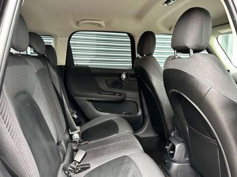 MINI Countryman 1.5 Countryman Cooper Auto 5dr