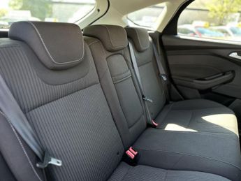 Ford Focus 1.6 Titanium Euro 5 5dr