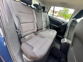 Volkswagen Golf 1.6 TDI BlueMotion Tech Match DSG Euro 5 (s/s) 5dr