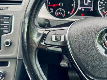 Volkswagen Golf 1.6 TDI BlueMotion Tech Match DSG Euro 5 (s/s) 5dr
