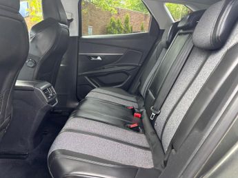 Peugeot 3008 1.2 PureTech Allure EAT Euro 6 (s/s) 5dr
