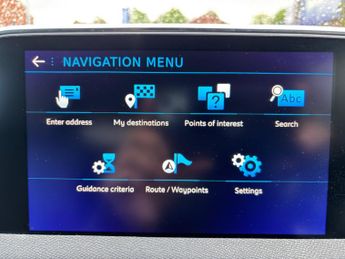 Peugeot 3008 1.2 PureTech Allure EAT Euro 6 (s/s) 5dr