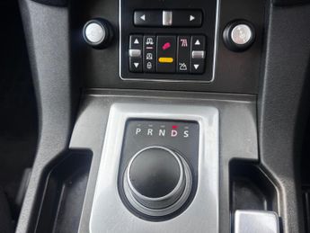 Land Rover Discovery 4 3.0 SD V6 Auto 4X4 5dr
