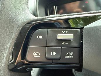 VAUXHALL COMBO LIFE DESIGN XL