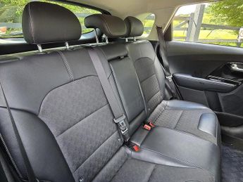 Kia Niro 1.6 GDi 2 SUV 5dr Petrol Hybrid DCT Euro 6 (s/s) (139 bhp)