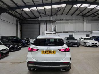 Mercedes-Benz GLA 2.0 GLA220d AMG Line 8G-DCT 4MATIC Euro 6 (s/s) 5dr