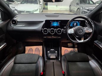 Mercedes-Benz GLA 2.0 GLA220d AMG Line 8G-DCT 4MATIC Euro 6 (s/s) 5dr