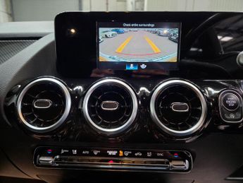 Mercedes-Benz GLA 2.0 GLA220d AMG Line 8G-DCT 4MATIC Euro 6 (s/s) 5dr