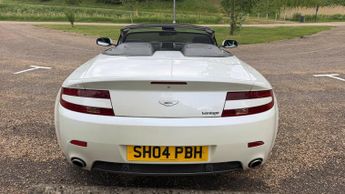 Aston Martin Vantage 4.7 V8 Roadster 2dr Petrol Sportshift Euro 4 (420 bhp)