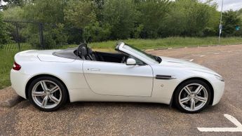 Aston Martin Vantage 4.7 V8 Roadster 2dr Petrol Sportshift Euro 4 (420 bhp)