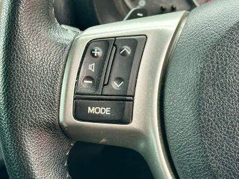 Toyota Yaris 1.33 Dual VVT-i TR Multidrive S Euro 5 5dr