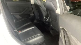 Tesla Model Y (Dual Motor) Long Range Auto 4WDE 5dr