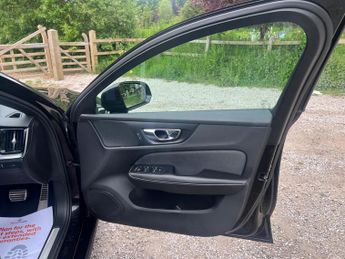 Volvo V60 2.0 D3 R-Design Plus Auto Euro 6 (s/s) 5dr