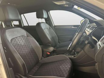 Volkswagen Tiguan 1.5 TSI R-Line SUV 5dr Petrol DSG Euro 6 (s/s) (150 ps)
