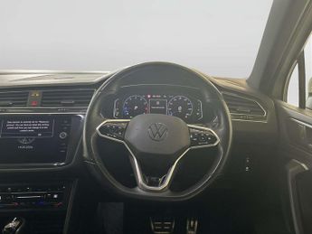 Volkswagen Tiguan 1.5 TSI R-Line SUV 5dr Petrol DSG Euro 6 (s/s) (150 ps)