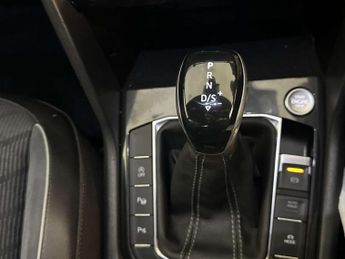 Volkswagen Tiguan 1.5 TSI R-Line SUV 5dr Petrol DSG Euro 6 (s/s) (150 ps)