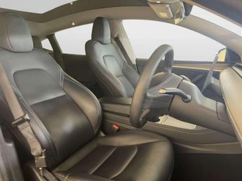 Tesla Model Y (Dual Motor) Performance SUV 5dr Electric Auto 4WDE (426 bhp)